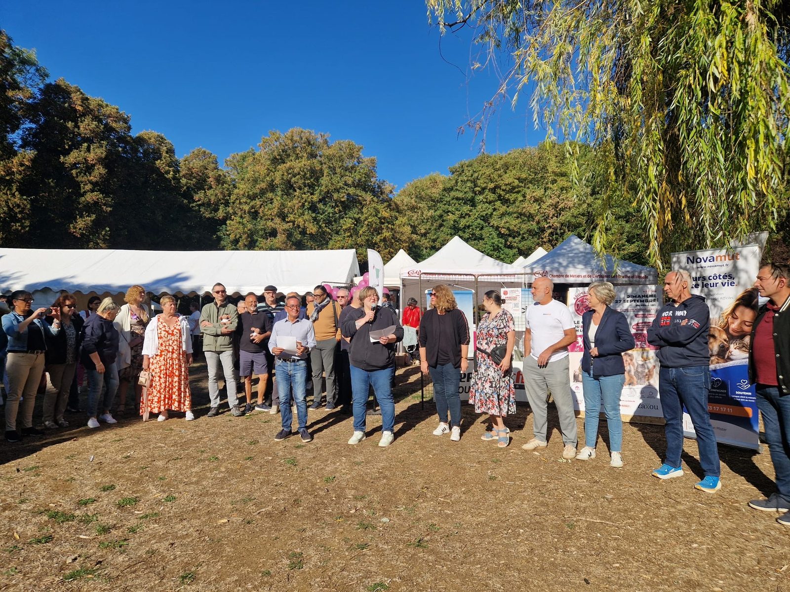 Les invités et le public réunis au Café inaugural d’AnimaLaxou 2026